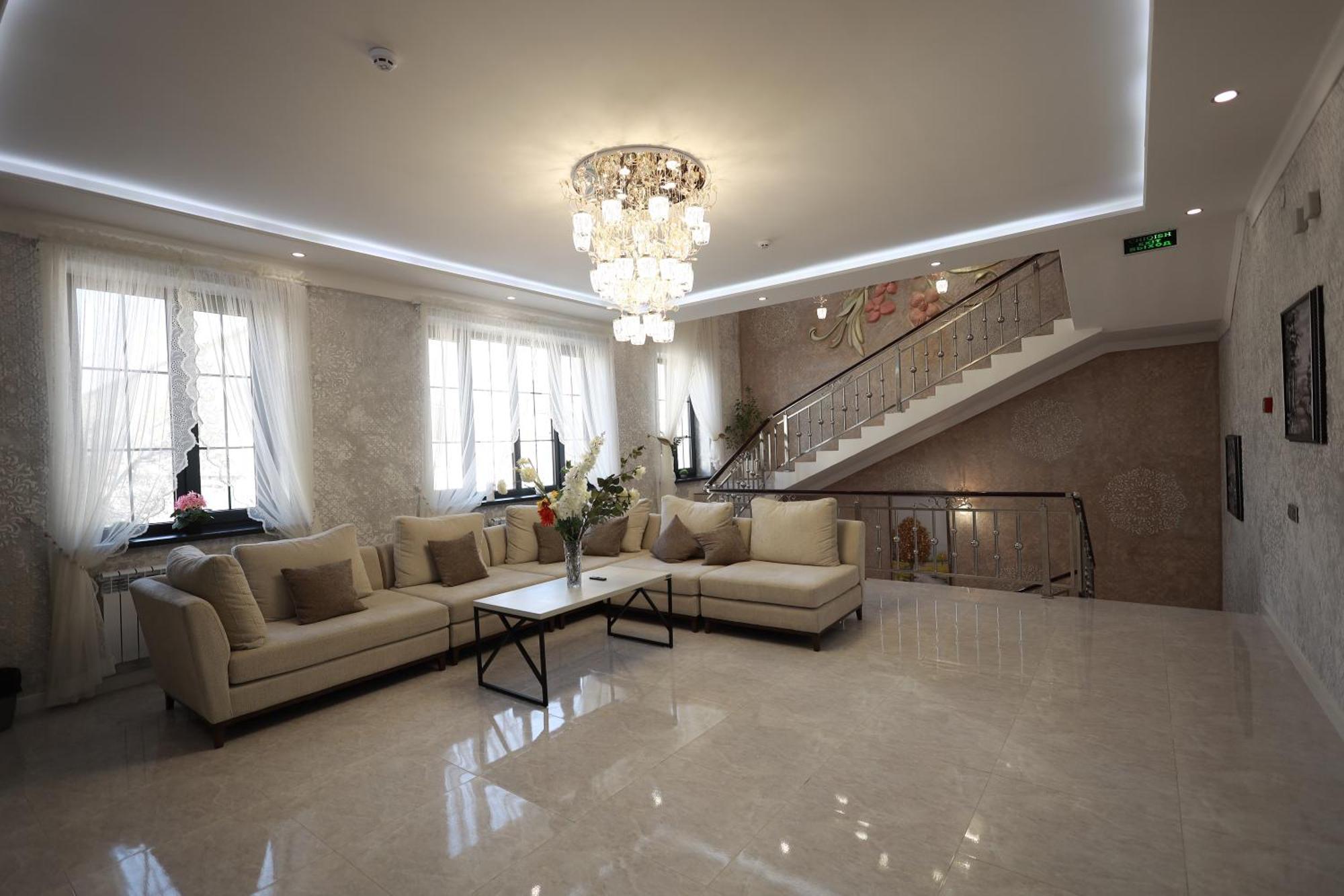 Ideal Hotel Nukus Bagian luar foto