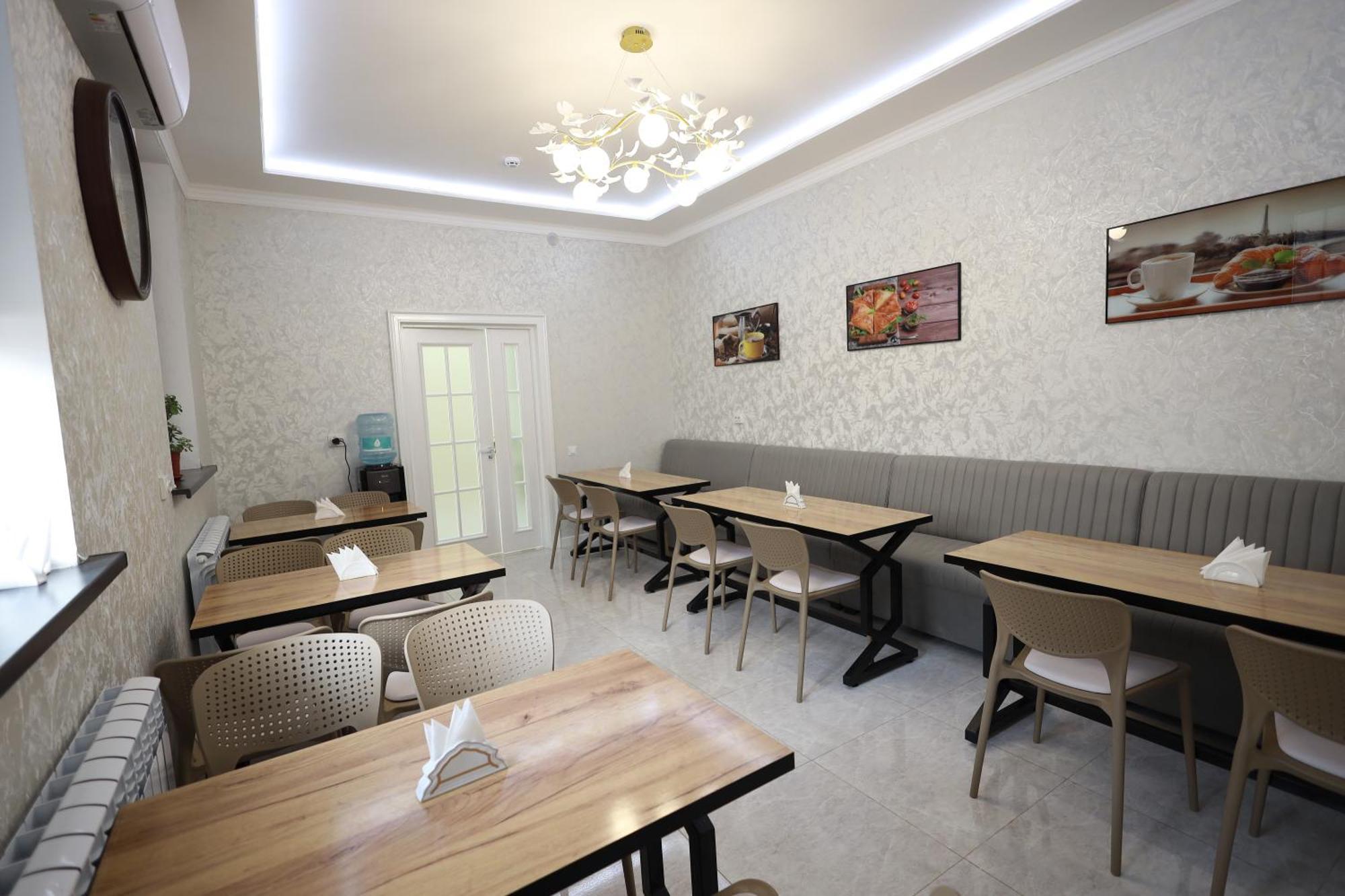 Ideal Hotel Nukus Bagian luar foto