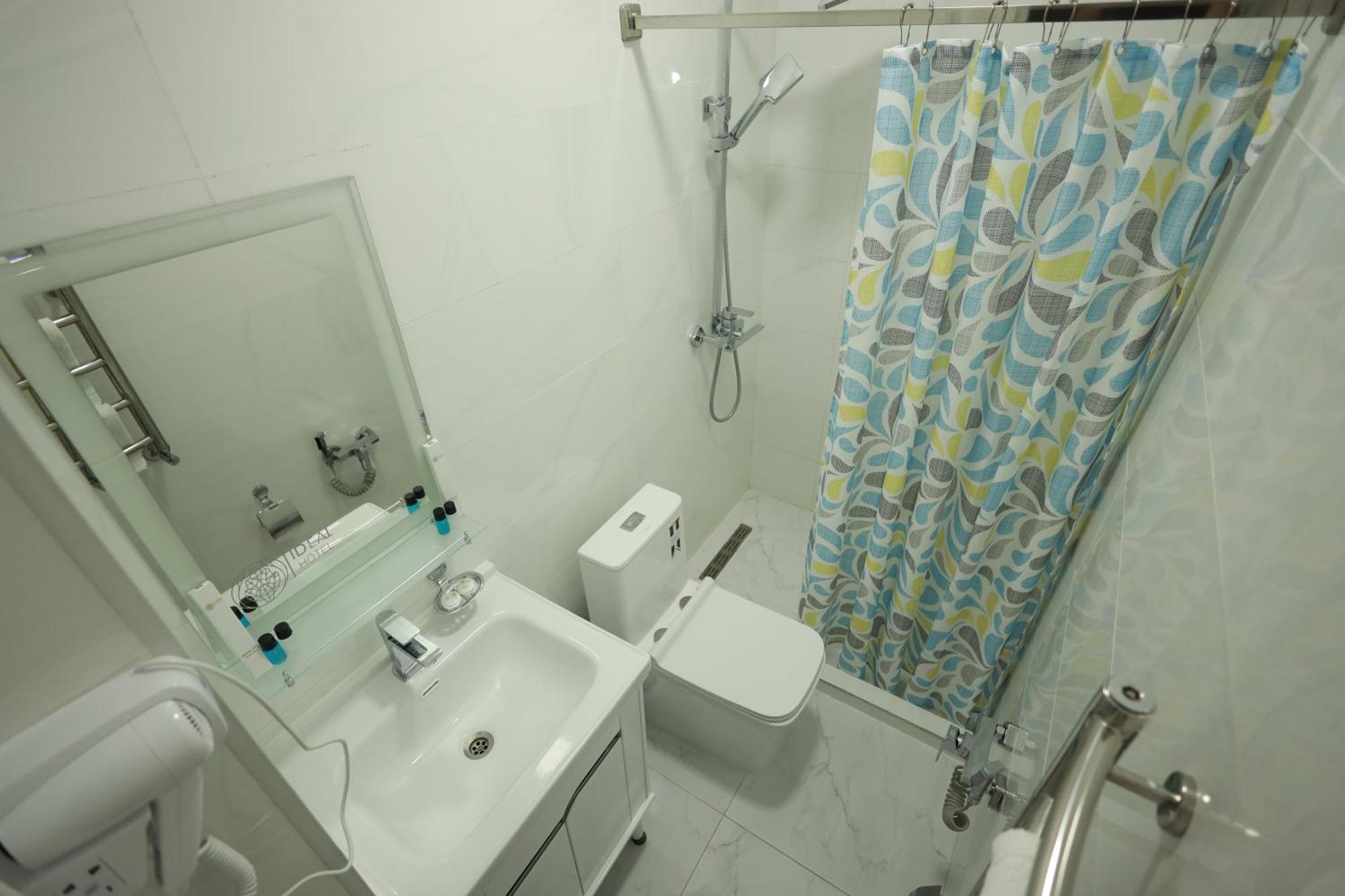 Ideal Hotel Nukus Bagian luar foto