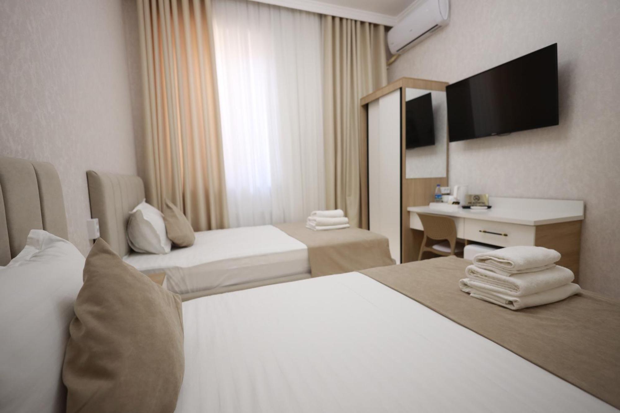 Ideal Hotel Nukus Bagian luar foto